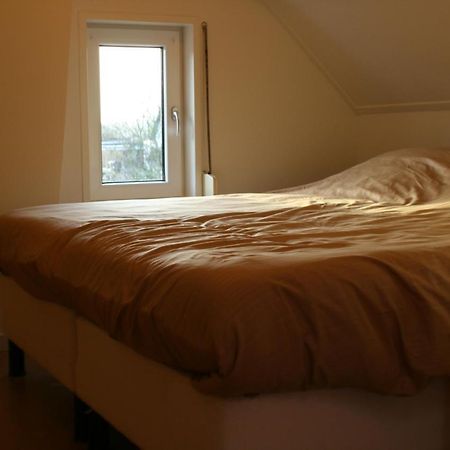 Schwone Diekhuusje - Vakantiewoning Aan De Noordzeekust Villa Schoondijke Exteriör bild
