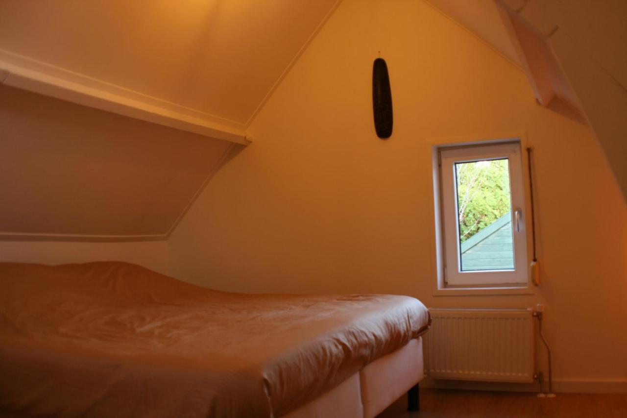 Schwone Diekhuusje - Vakantiewoning Aan De Noordzeekust Villa Schoondijke Exteriör bild